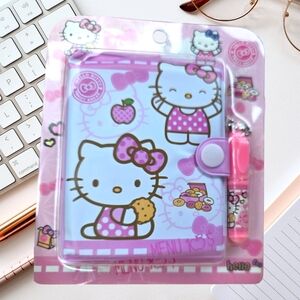 Hello Kitty Pink Notebook and Pen Set